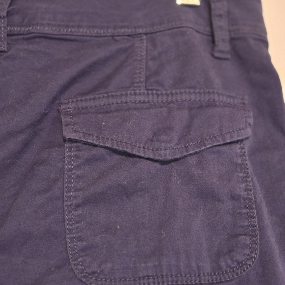 Time and Tru Navy Capri With Toogle - Picture 5 of 8